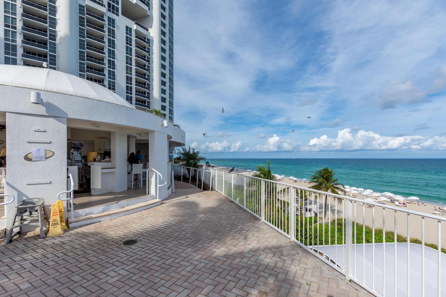 Trump Intl 2 Bedroom Apartment 1600 Sqf Ocean Front Маямі-Біч Екстер'єр фото